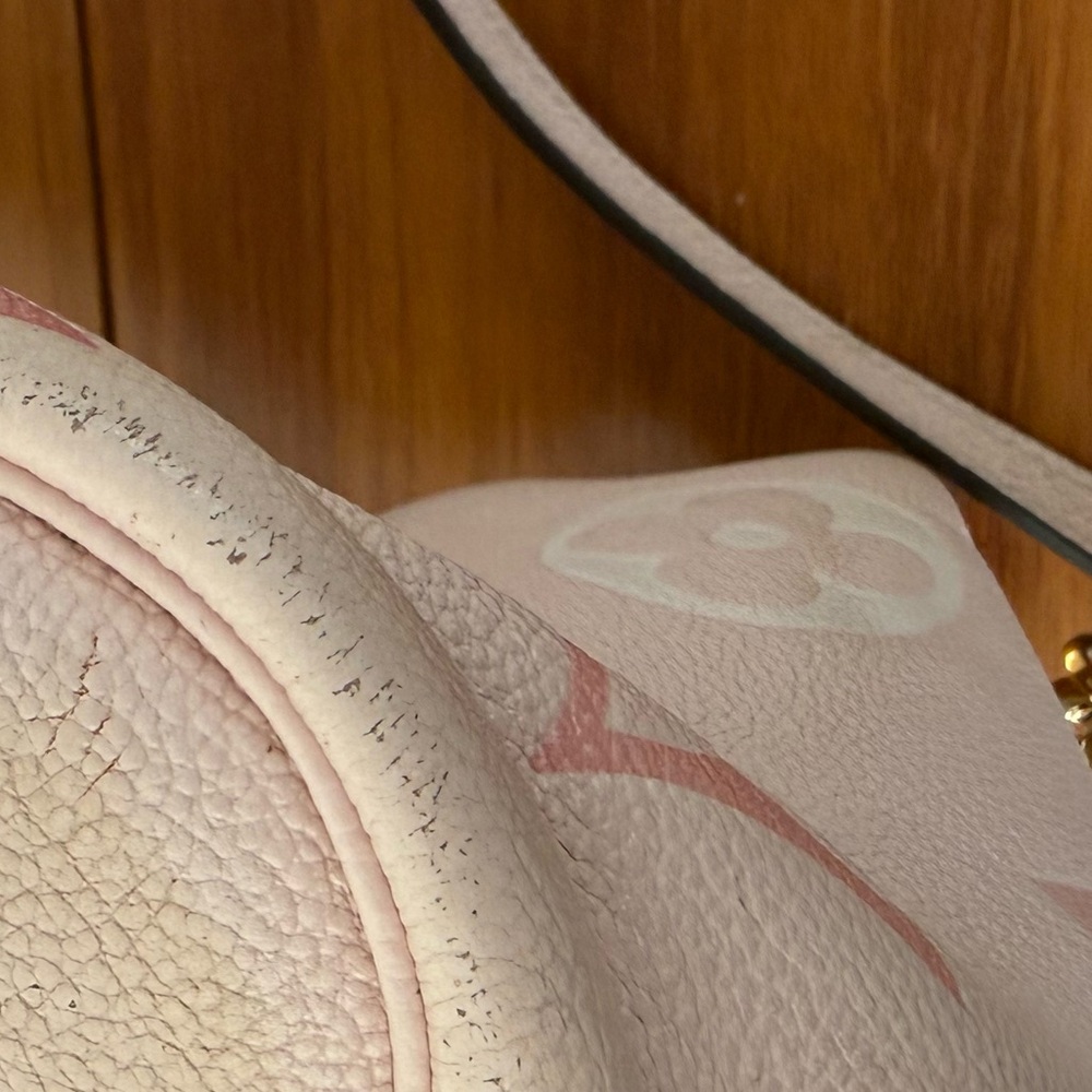 Louis Vuitton Pink By the pool Marshmallow PM - Picture 11 of 17